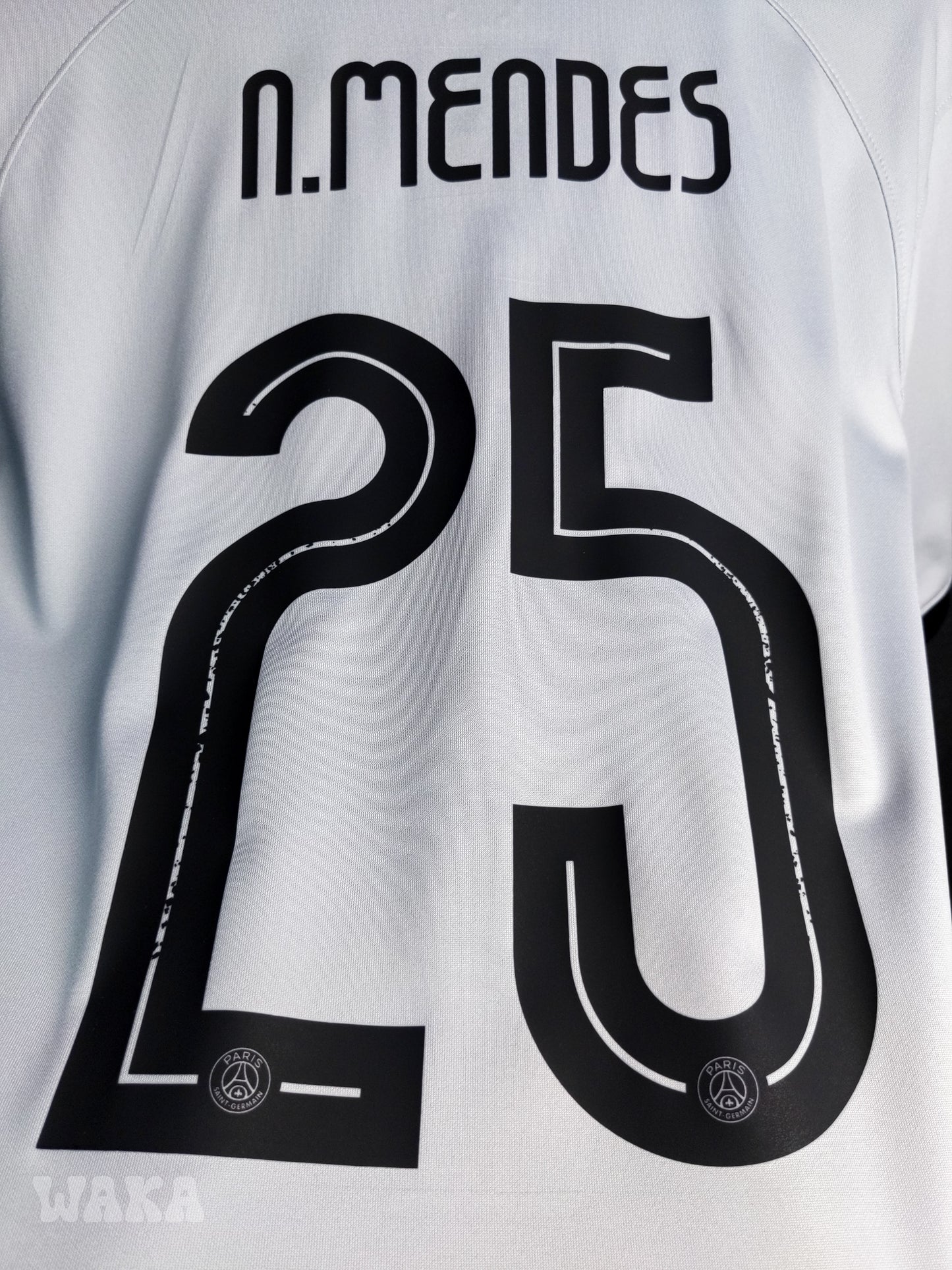 PSG 2022/2023 - Nuno Mendes - Away shirt - L