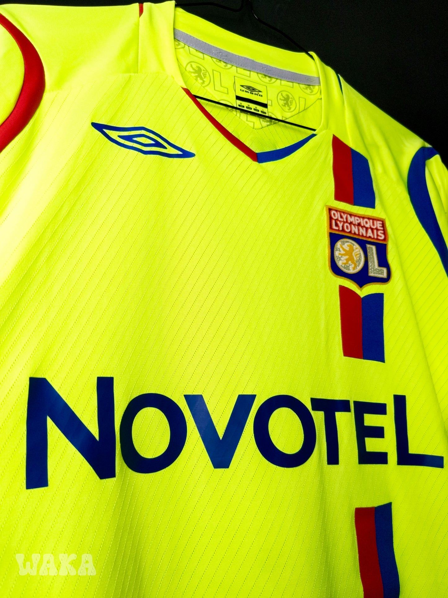 OL Olympique Lyonnais 2008/2009 - Cris - Third shirt + Short / Chaussettes - M