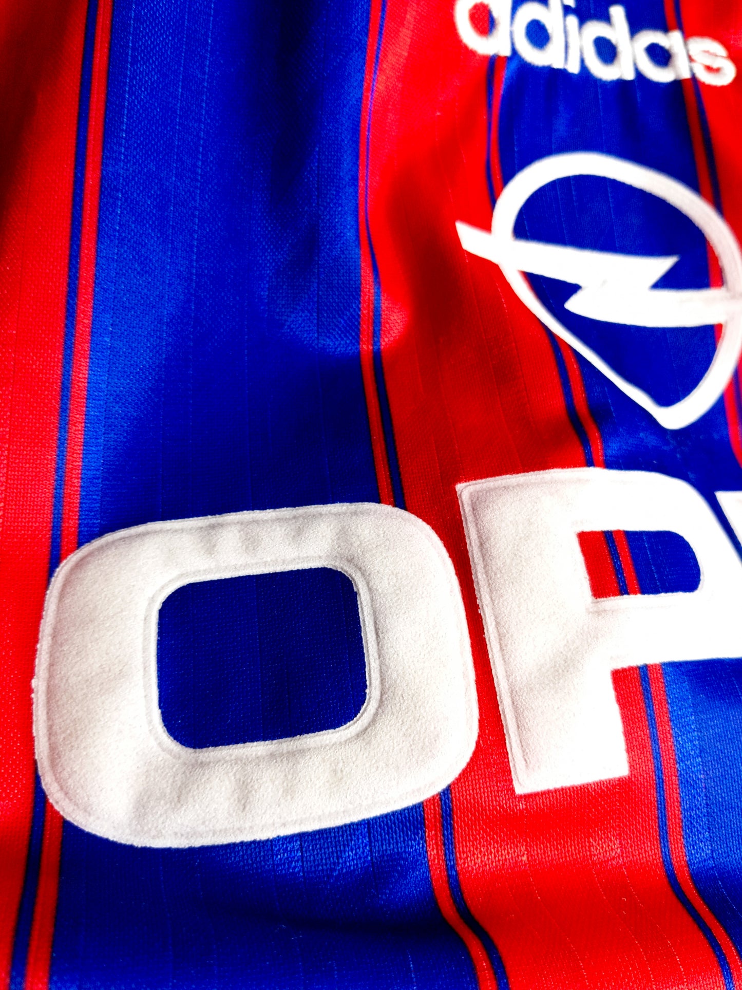 Bayern Munich 1995/1997 - Home shirt - L