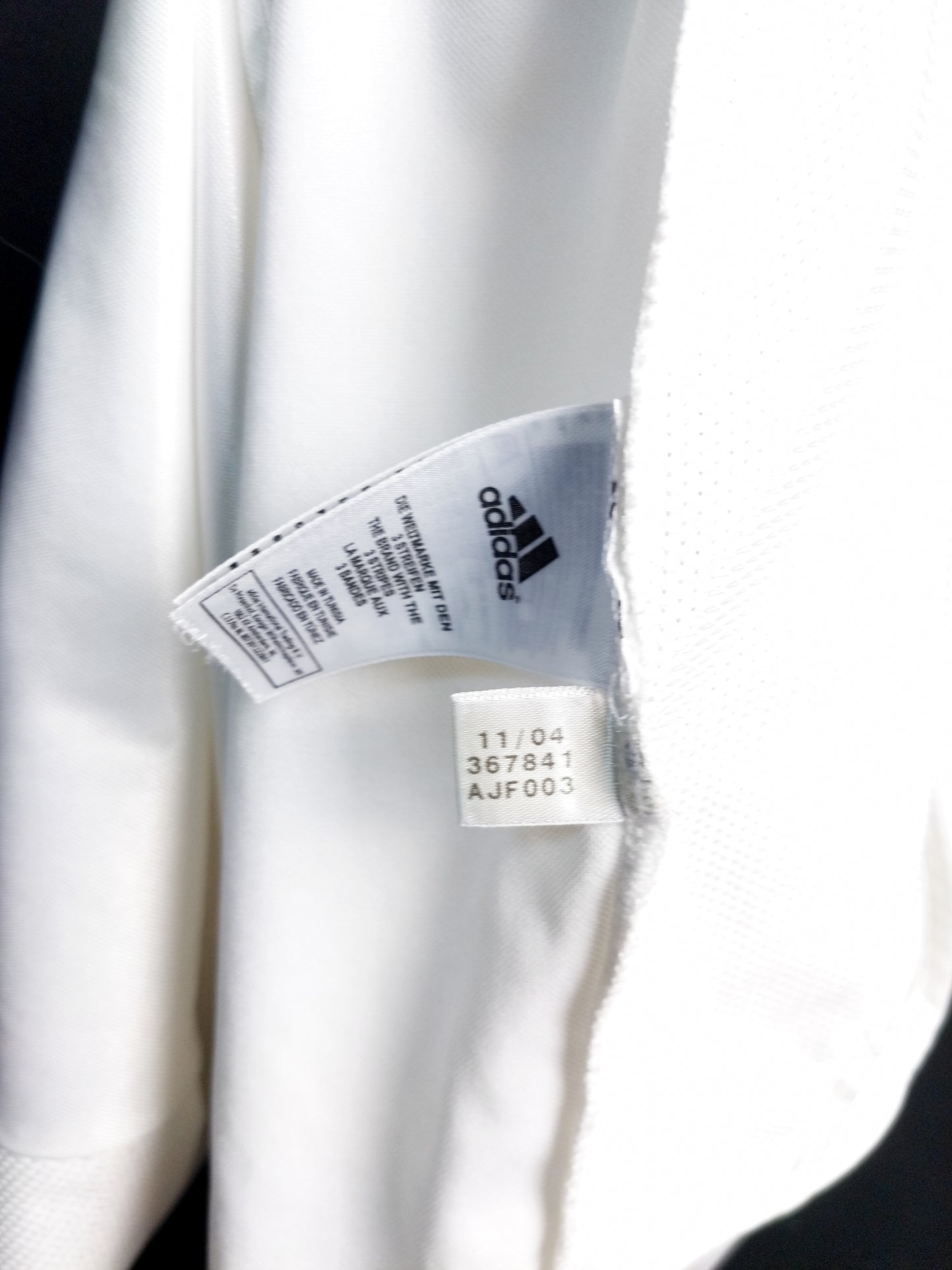 Real Madrid 2004/2005 - Beckham - Home Shirt - XL *True Nameset*