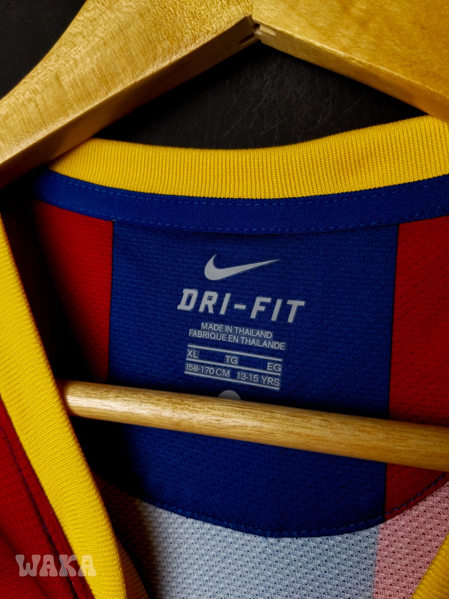 FC Barcelone 2010/2011 - Messi - Home shirt - XL Junior