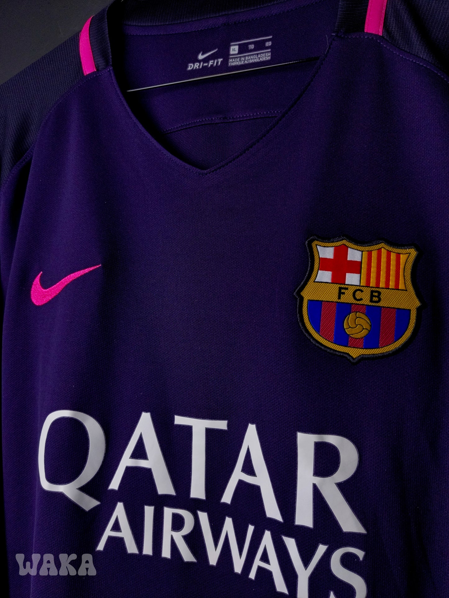 FC Barcelone 2016/2017 - Neymar - Away shirt - XL *Long sleeves*