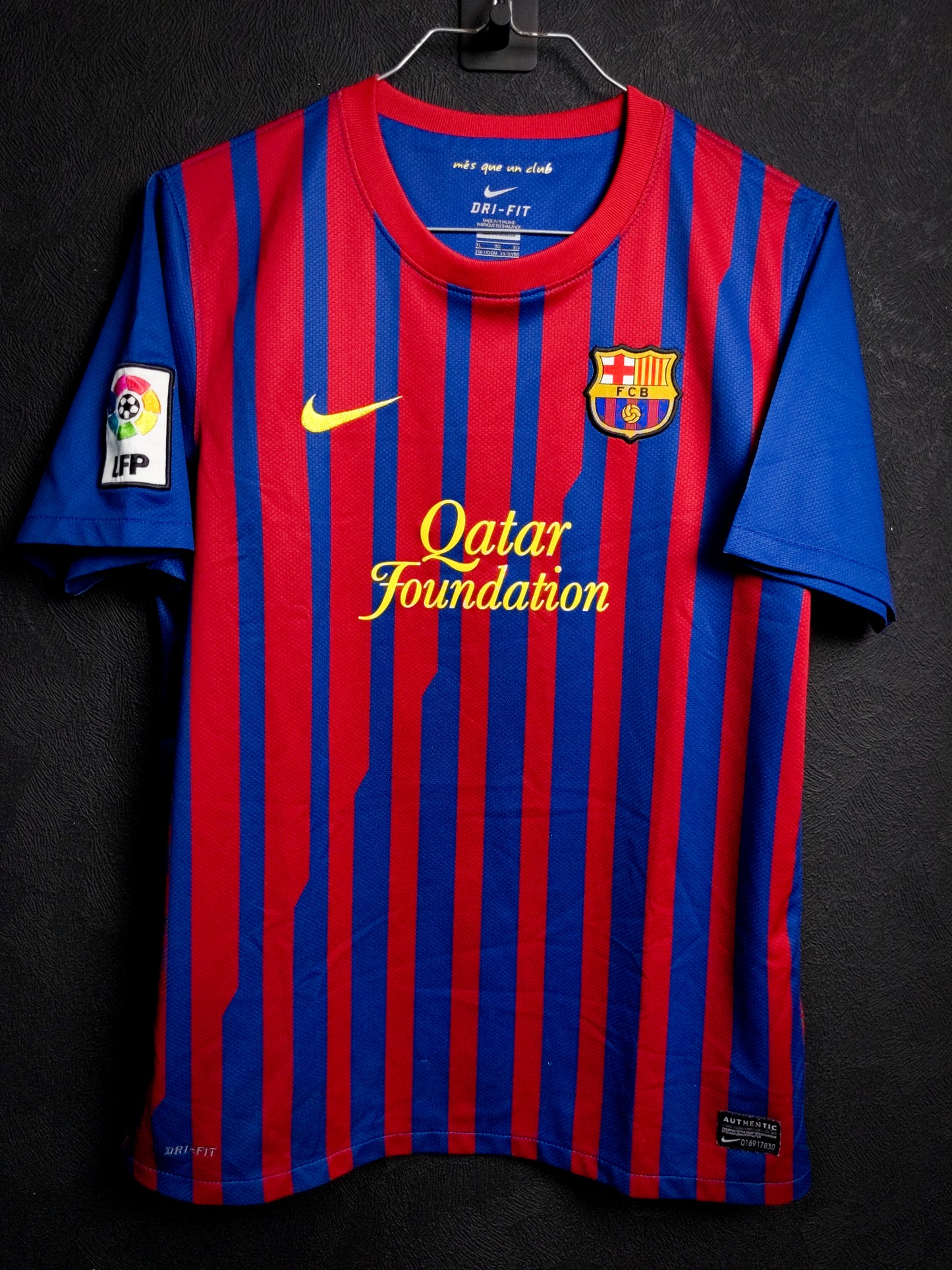 FC Barcelone 2011/2012 - Messi - Home shirt - XL Junior *True nameset*
