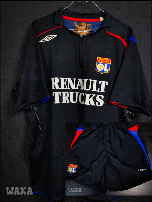 OL Olympique Lyonnais 2005/2006 - Third shirt + Short - XL