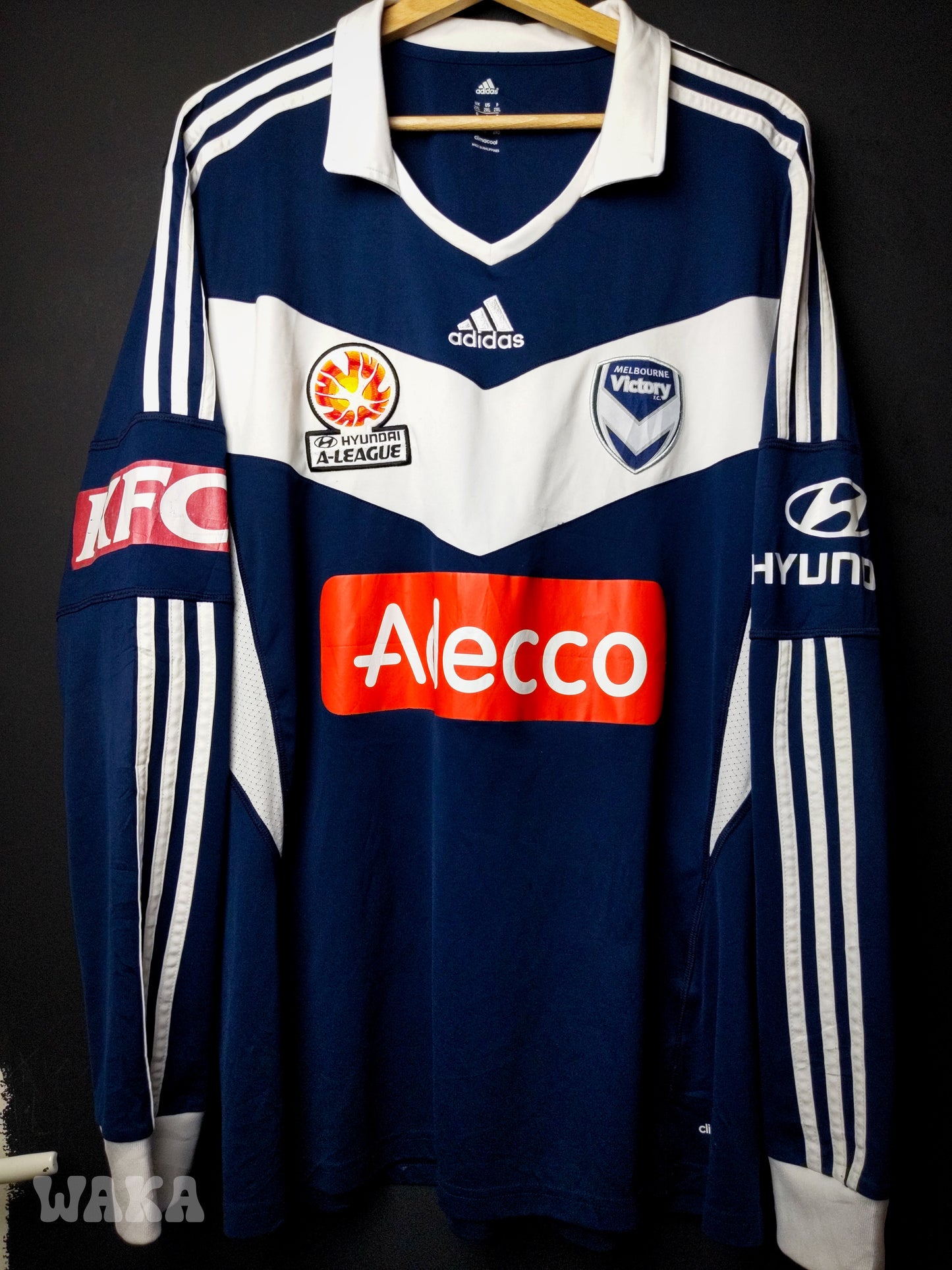 Melbourne Victory 2011/2012/2013  - Home shirt - XXL [Long Sleeves]