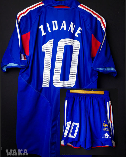 France 2004 - Zidane - Home Shirt + short - M