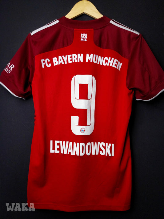 Bayern Munich 2021/2022 - Lewandowski - Home Shirt - S