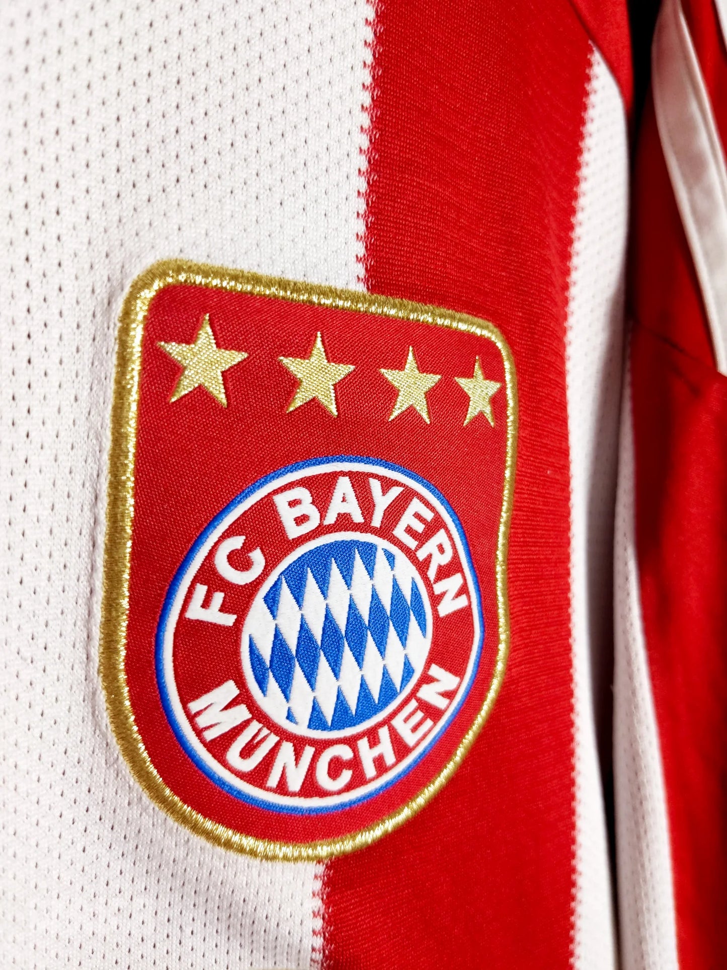 Bayern Munich 2010/2011 - Home shirt - M