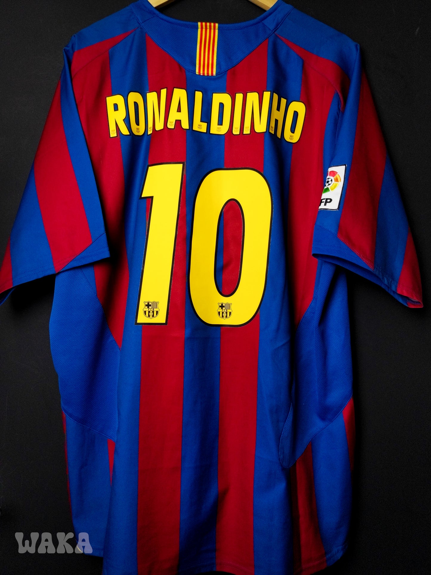 FC Barcelone 2005/2006 - Ronaldinho - Home shirt - XL