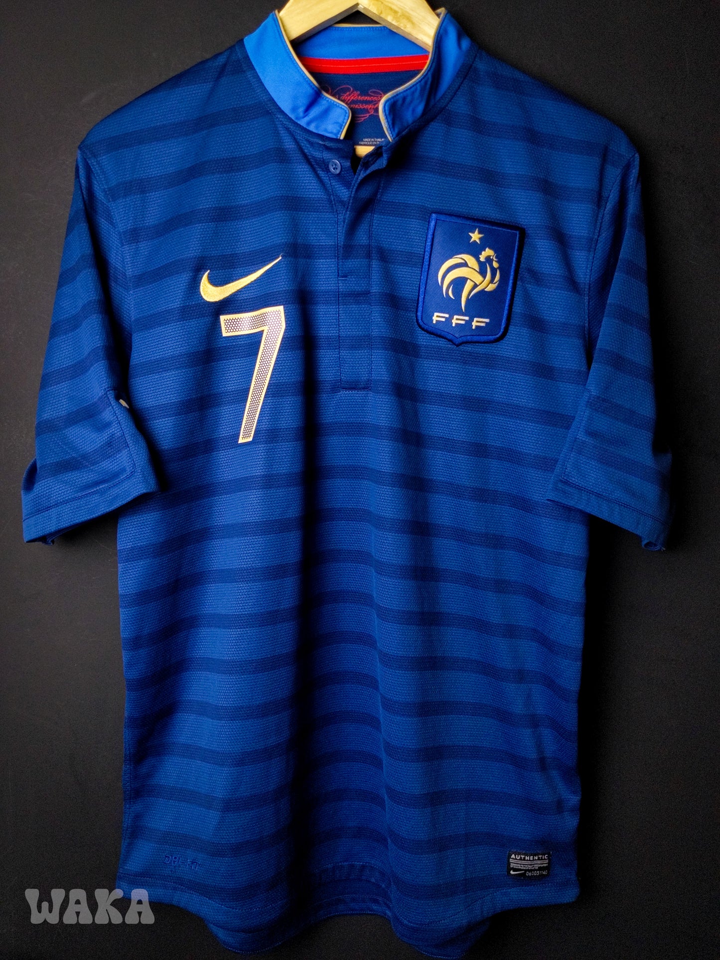 France 2012 - Ribéry - Home shirt - M