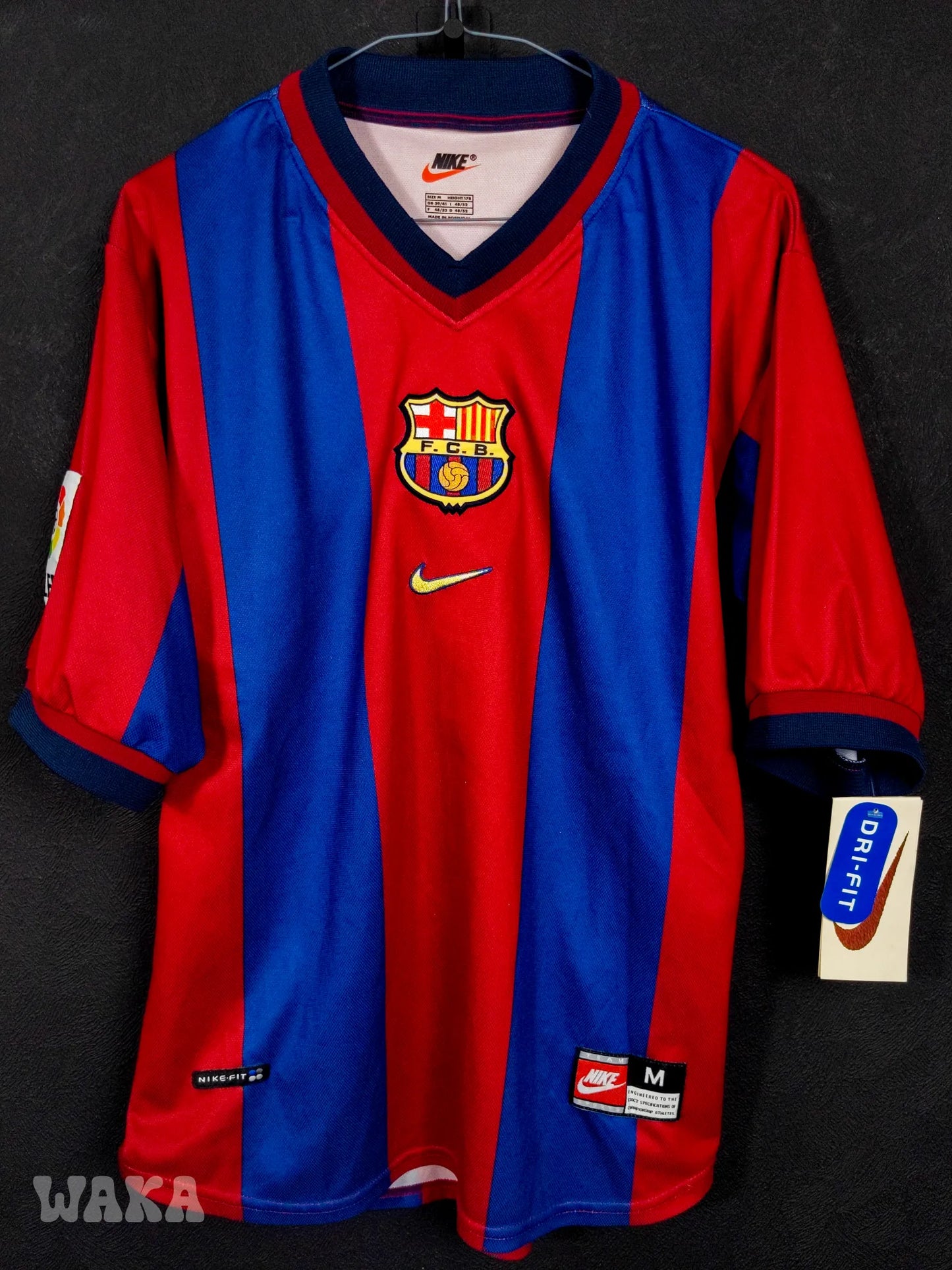 FC Barcelone 1998/1999 - Home shirt - *BNWT*