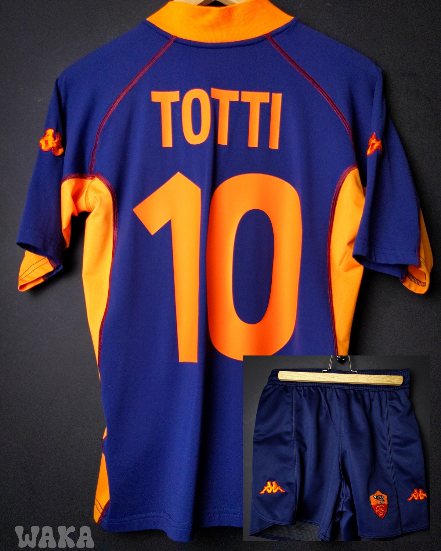 AS Roma 2001/2002 - Totti - Third shirt + Short - S/M (L)