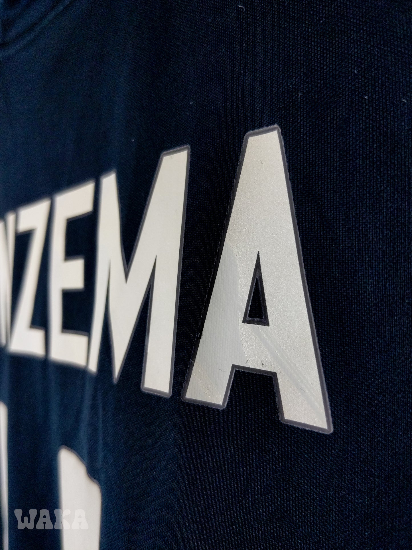 Real Madrid 2009/2010 - Benzema - Away Shirt - L *OG Nameset*