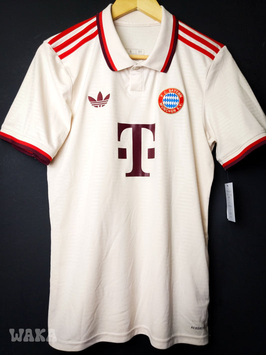 Bayern Munich 2024/2025  Third shirt - S