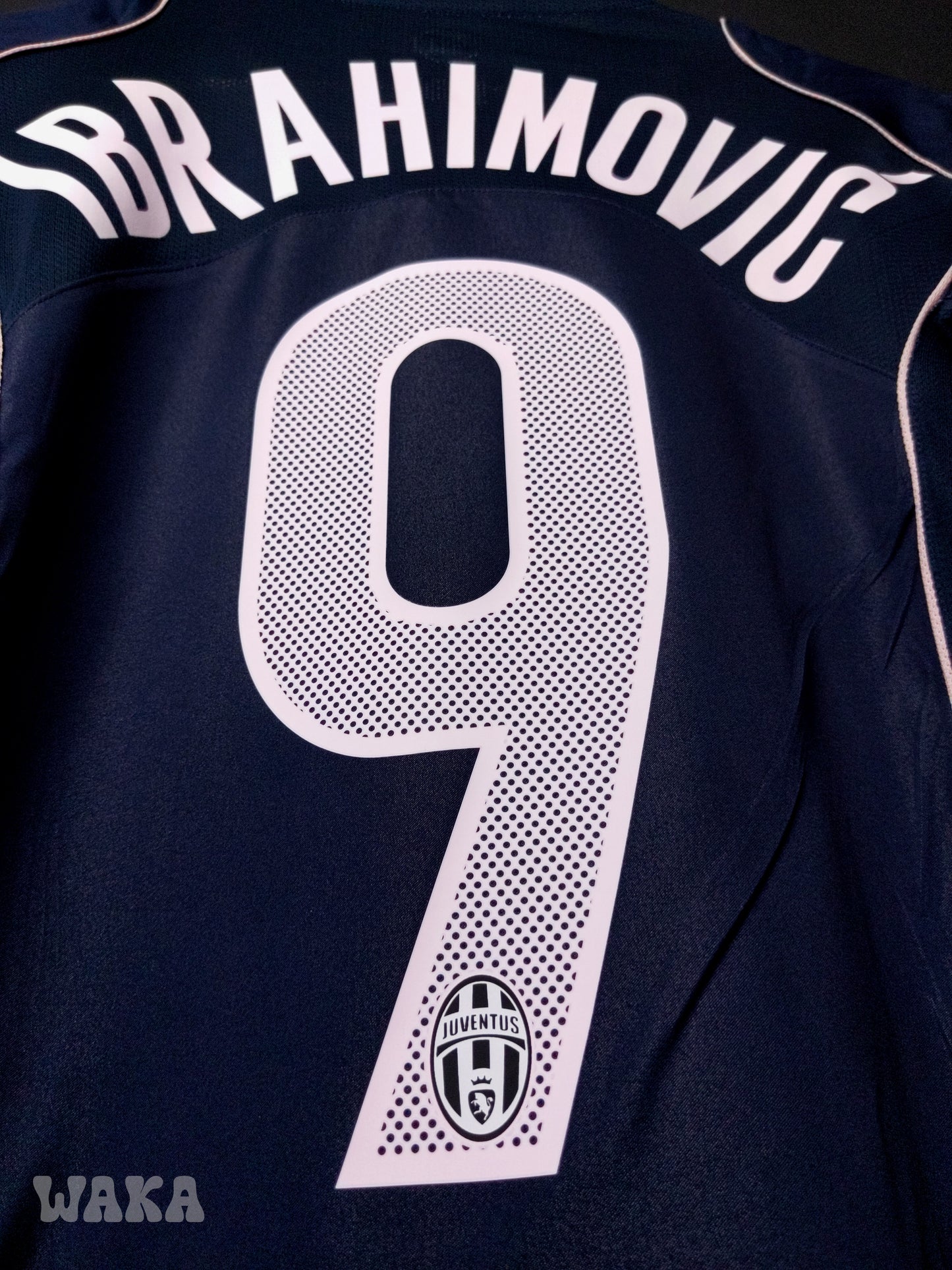 Juventus 2004/2005 - Ibrahimovic - Away shirt - S *BNWT*