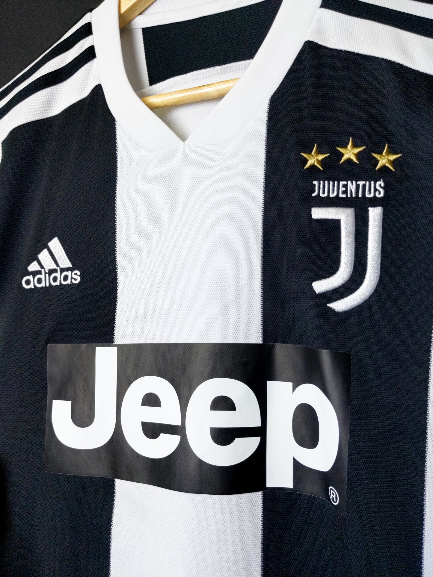 Juventus 2018/2019 - Cristiano Ronaldo - Home Shirt - S