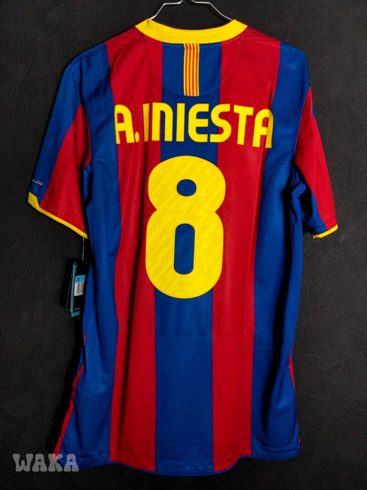 FC Barcelone 2010/2011 - Iniesta - BNWT - M