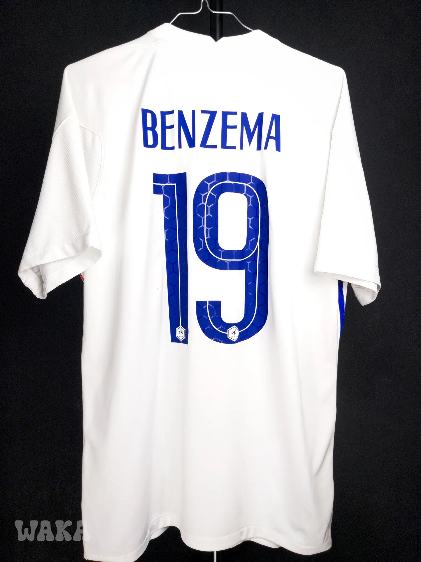 France 2020 - Benzema - Away shirt - L