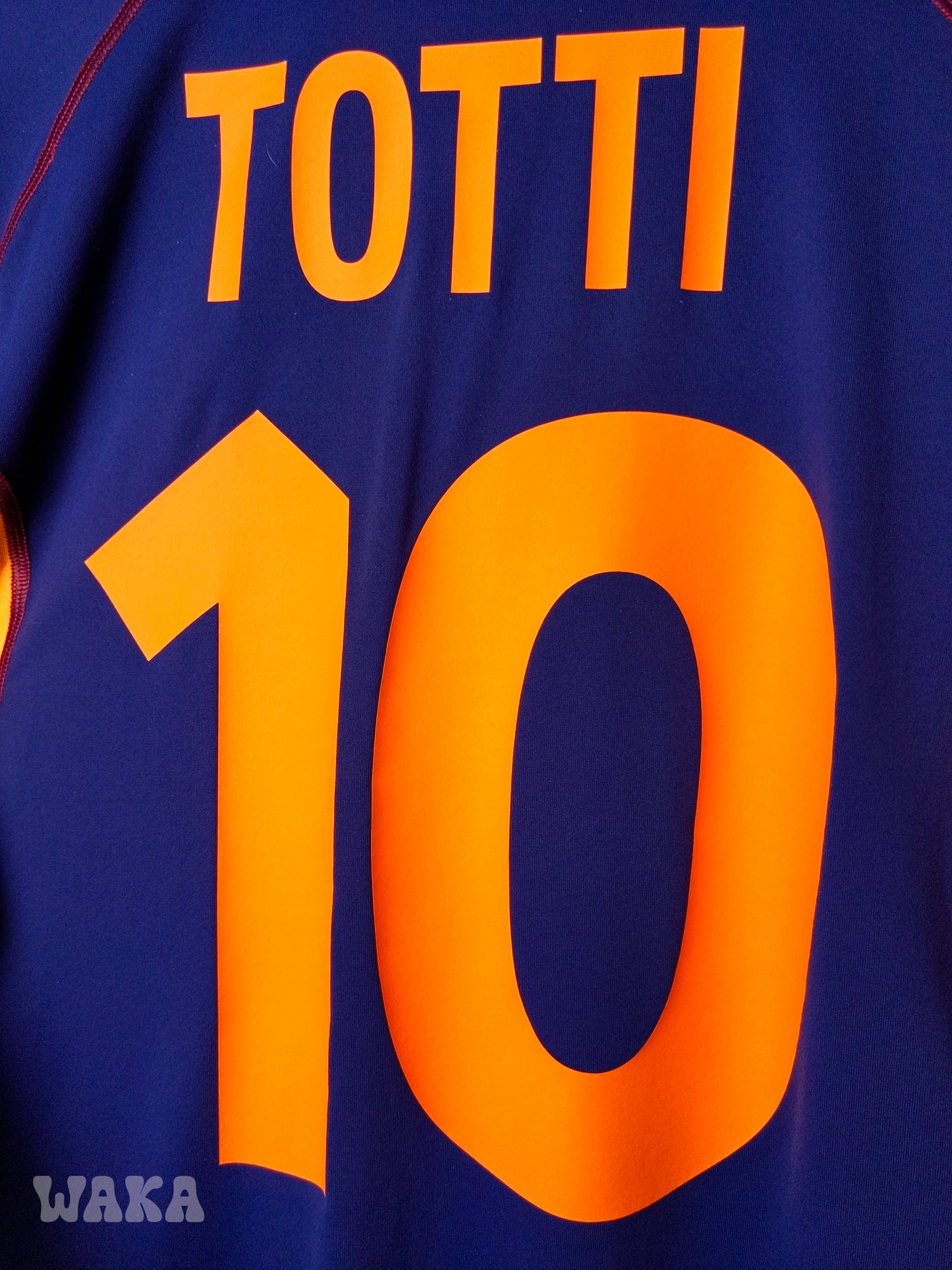 AS Roma 2001/2002 - Totti - Third shirt + Short - S/M (L)