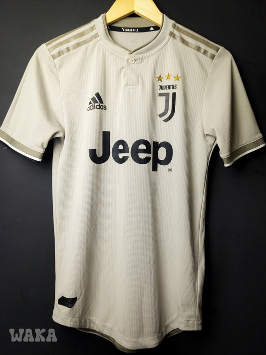Juventus 2018/2019 - Away Shirt - XS *PRO*