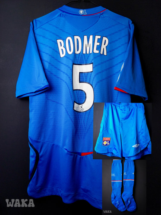 OL Olympique Lyonnais 2008/2009 - Bodmer - Away shirt + Short / Chaussettes - M