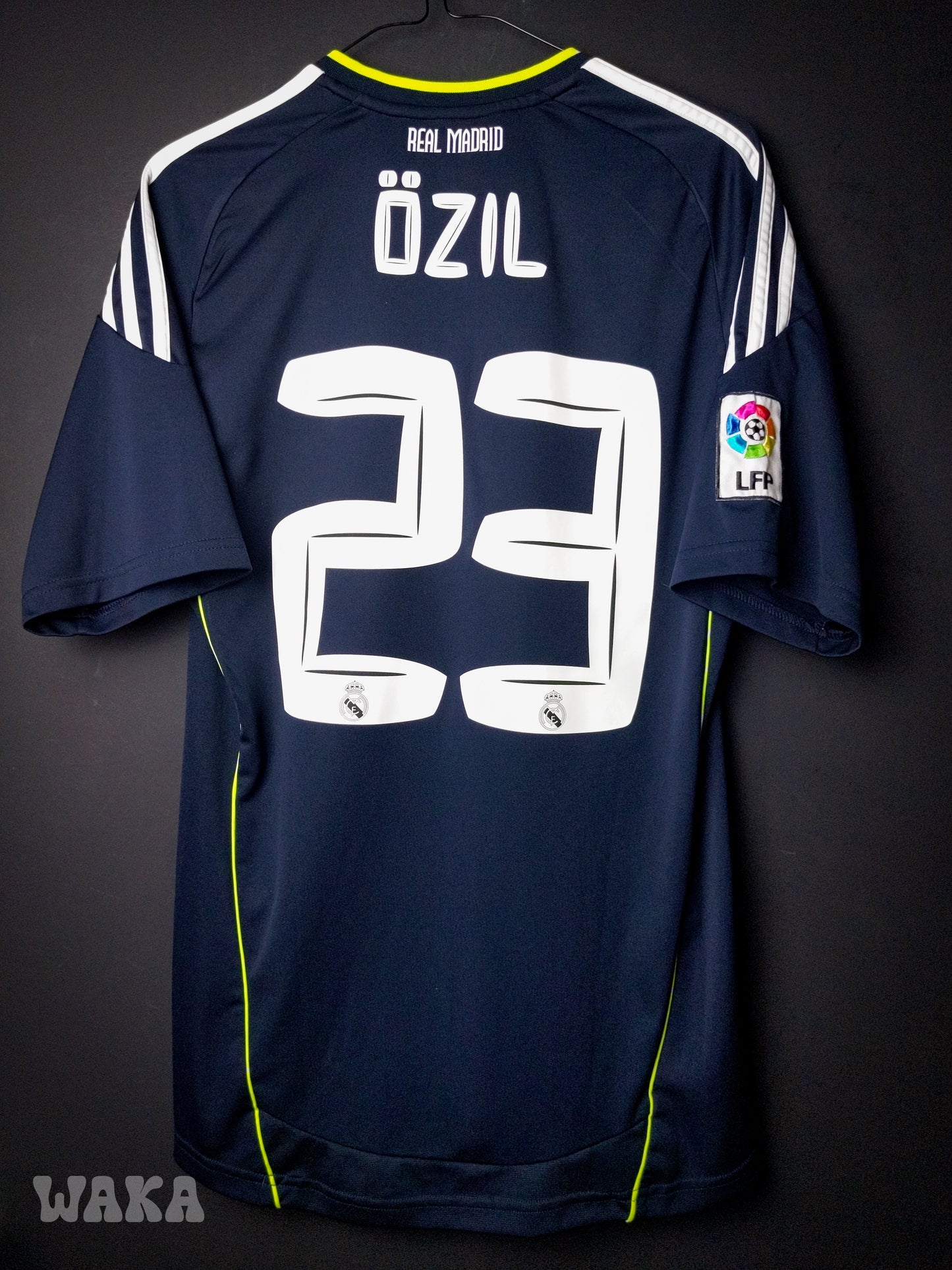 Real Madrid 2010/2011 - Ozil - Away Shirt - S