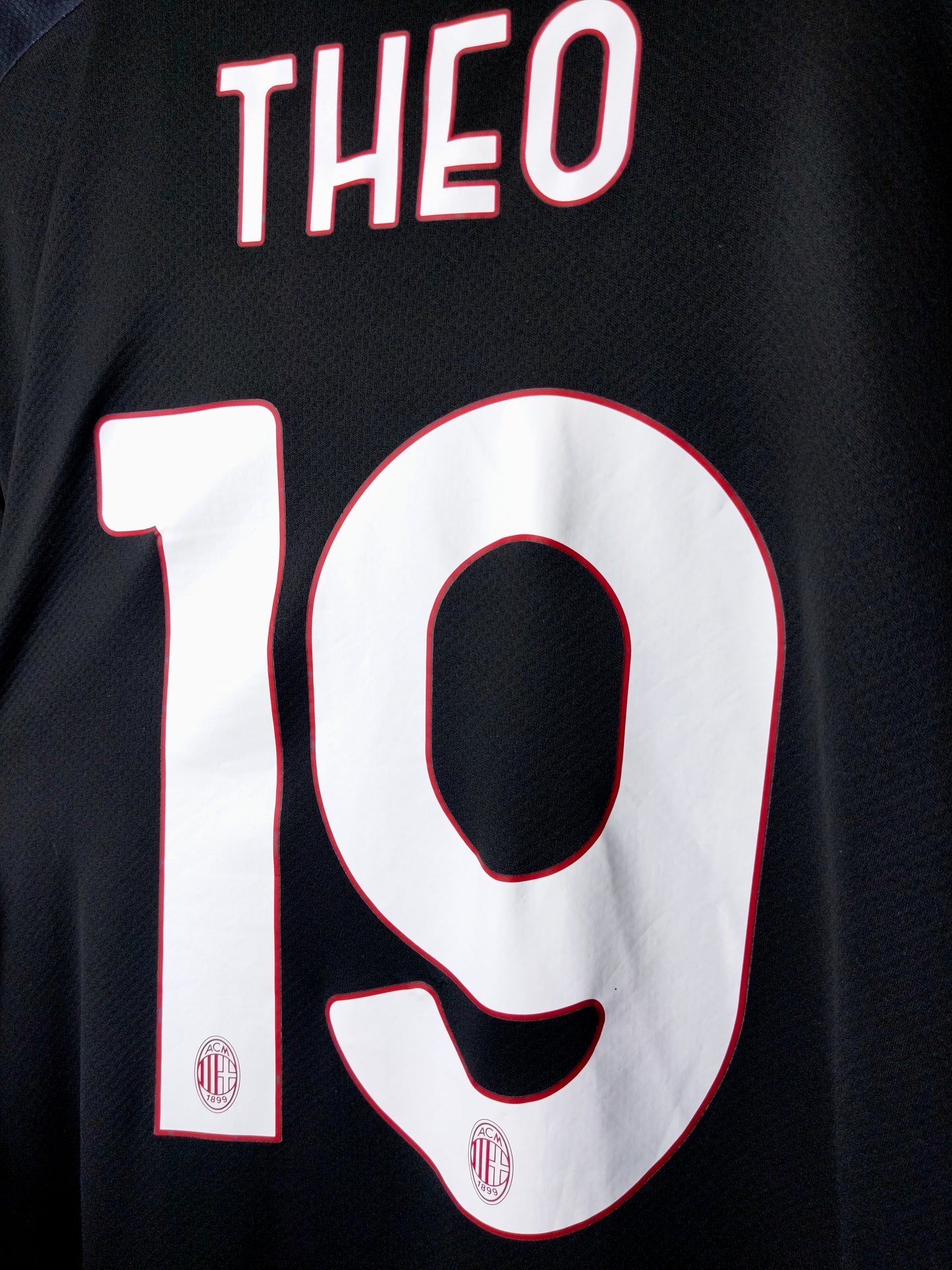 Milan AC 2022/2023 - Theo Hernandez - Home shirt - XL
