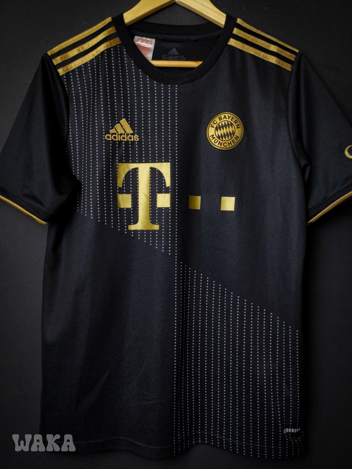 Bayern Munich 2021/2022 - Lewandowski - Away Shirt - XL Junior