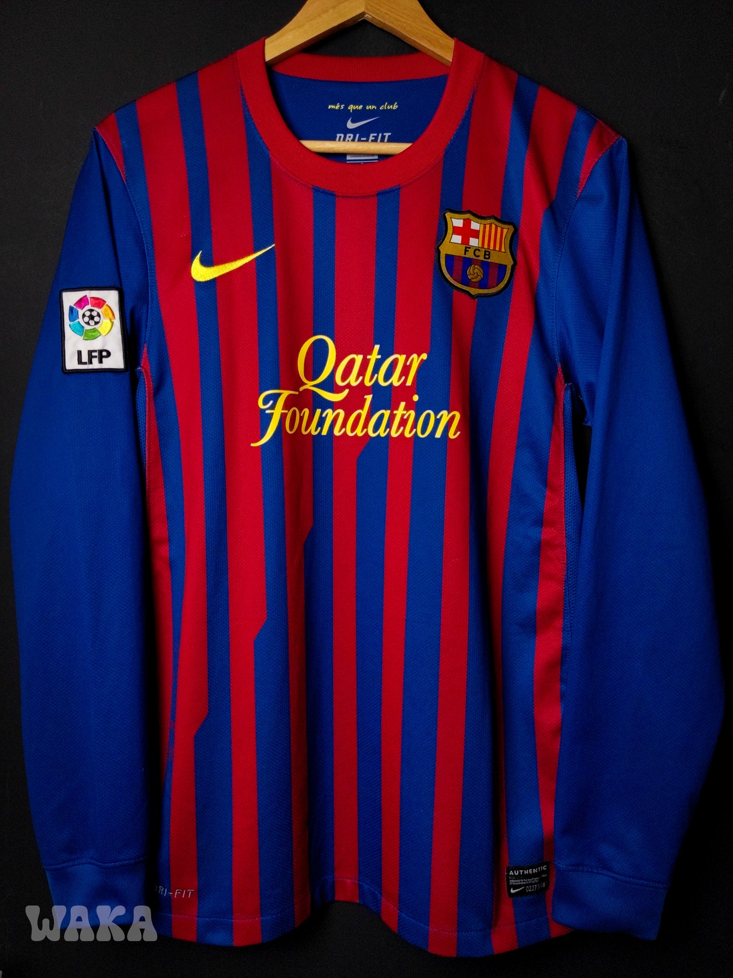 FC Barcelone 2011/2012 - Messi - Home shirt - S [Long Sleeves]