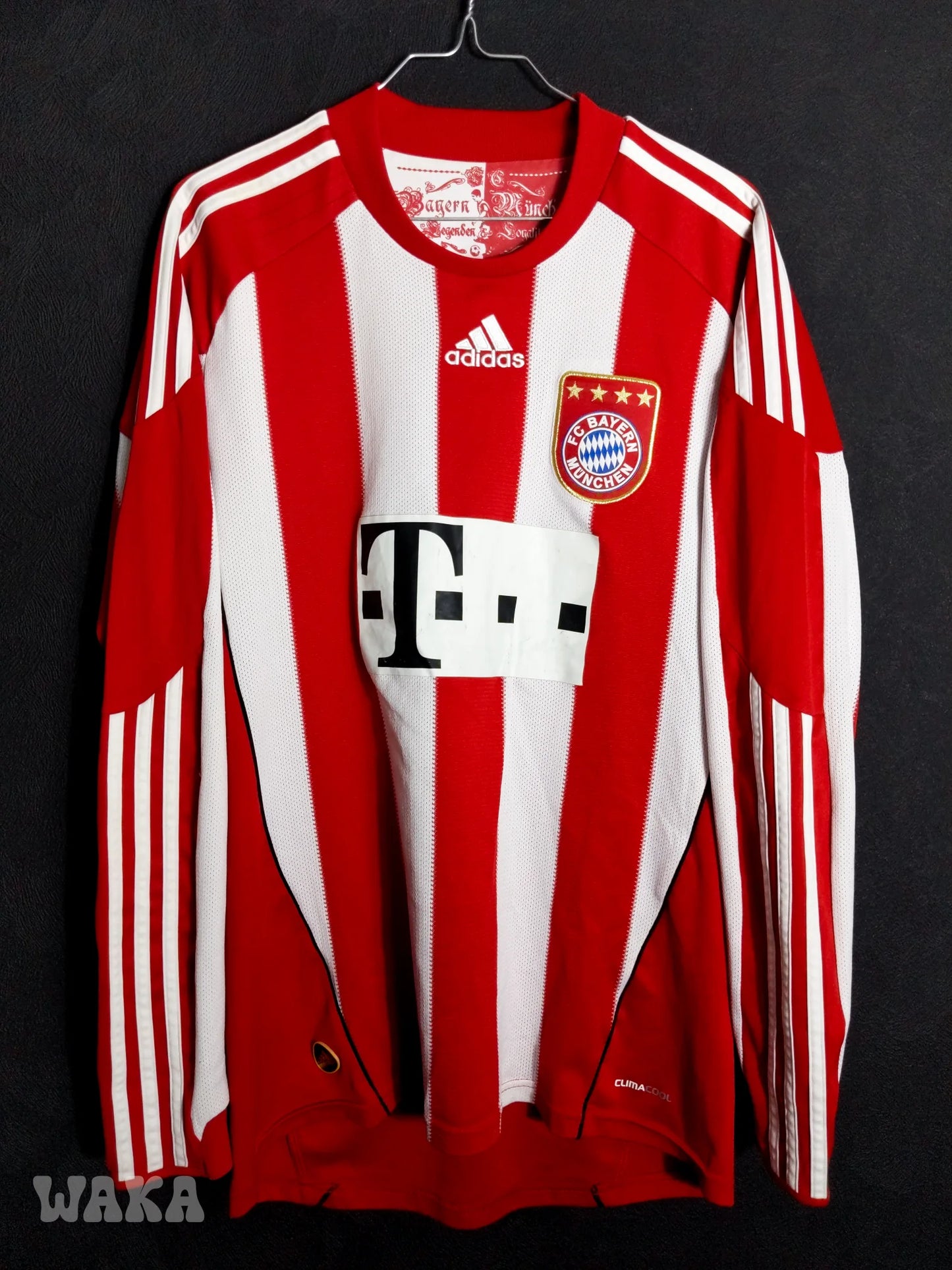 Bayern Munich 2010/2011 - Home shirt - M