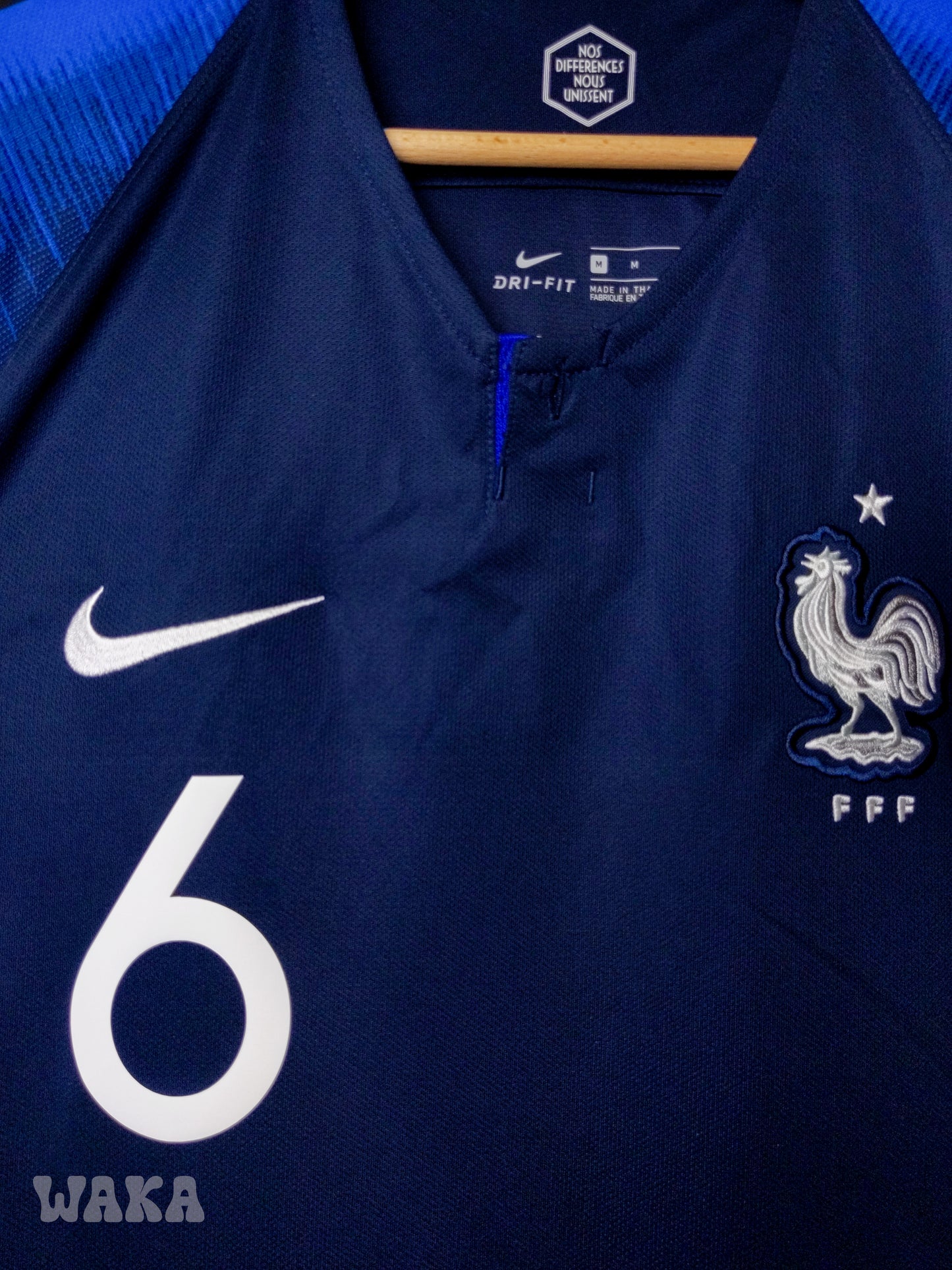 France 2018 - Pogba - Home shirt - M