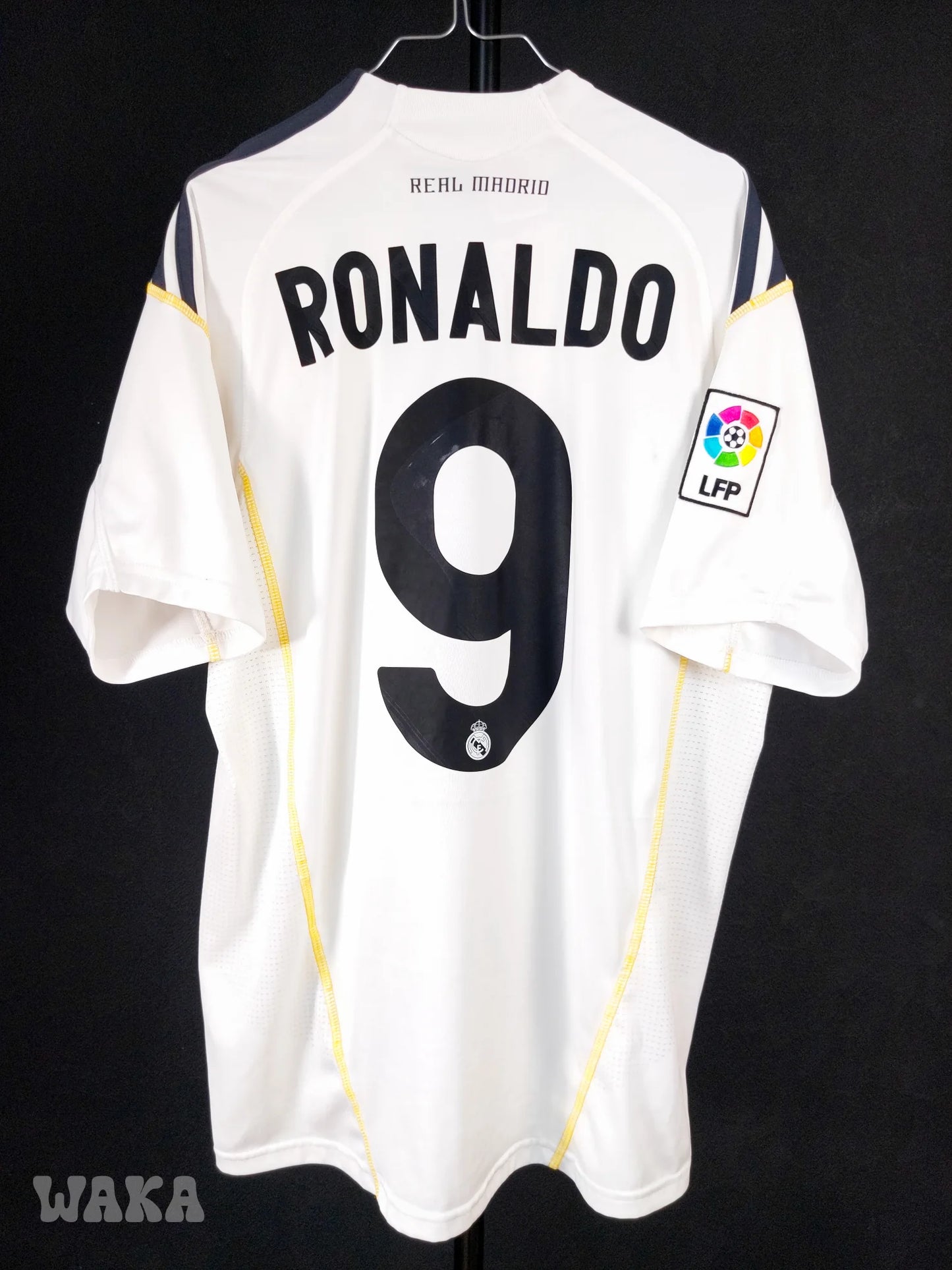 Real Madrid 2009/2010 - Cristiano Ronaldo - Home Shirt - XL junior