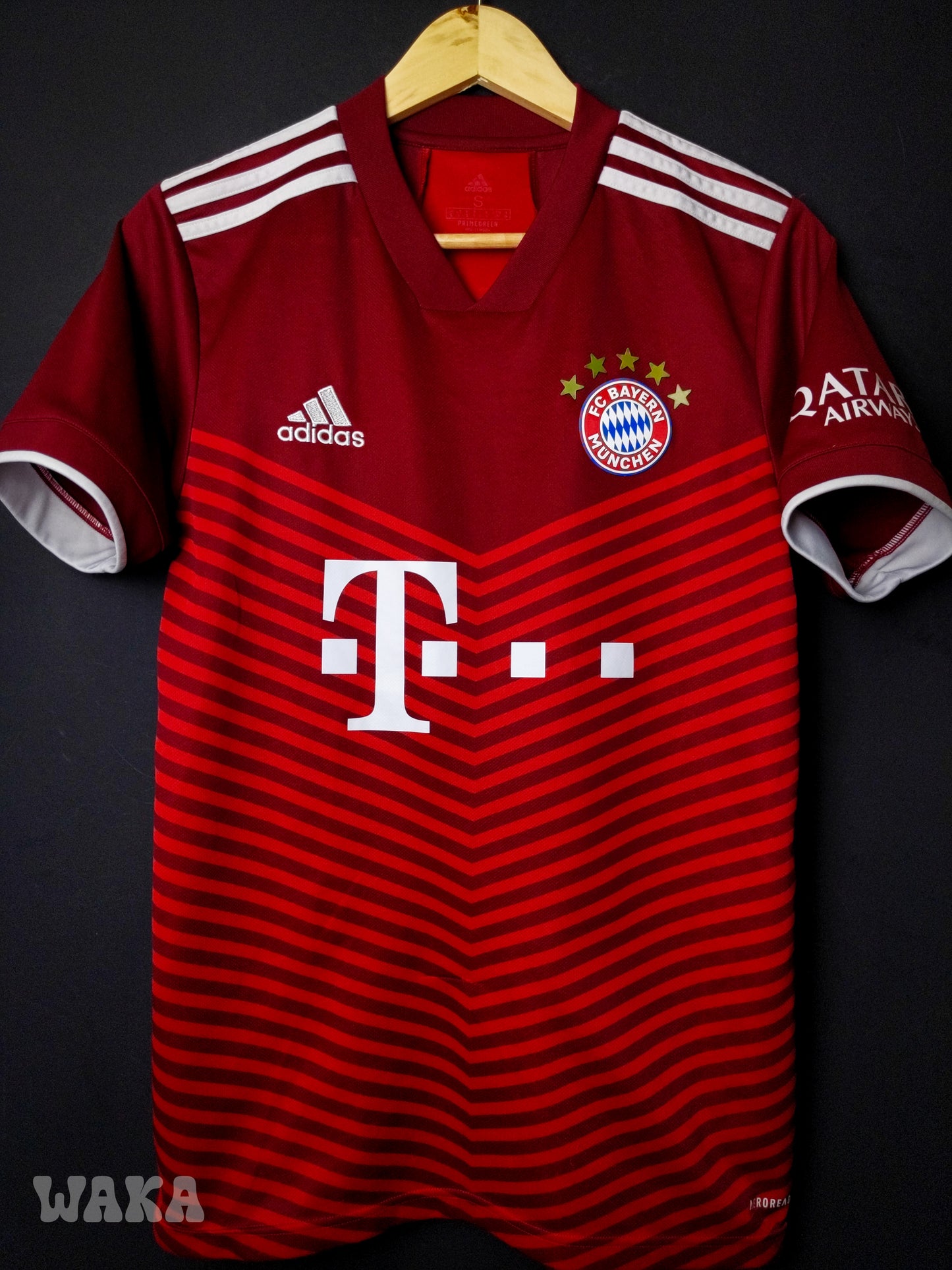 Bayern Munich 2021/2022 - Lewandowski - Home Shirt - S