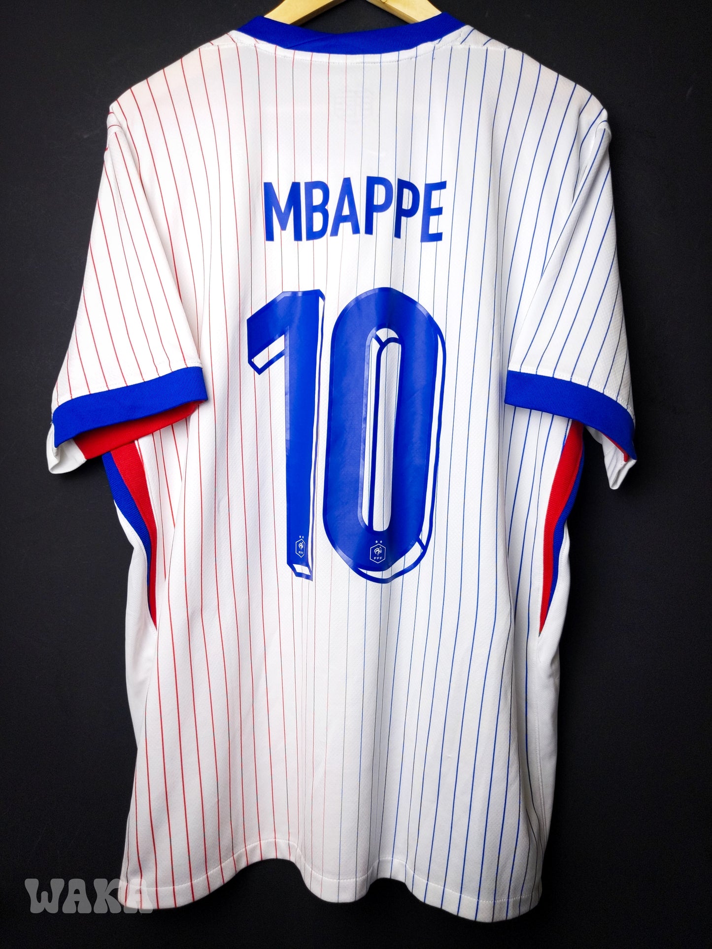 France 2024 - Mbappé - Away shirt - XL