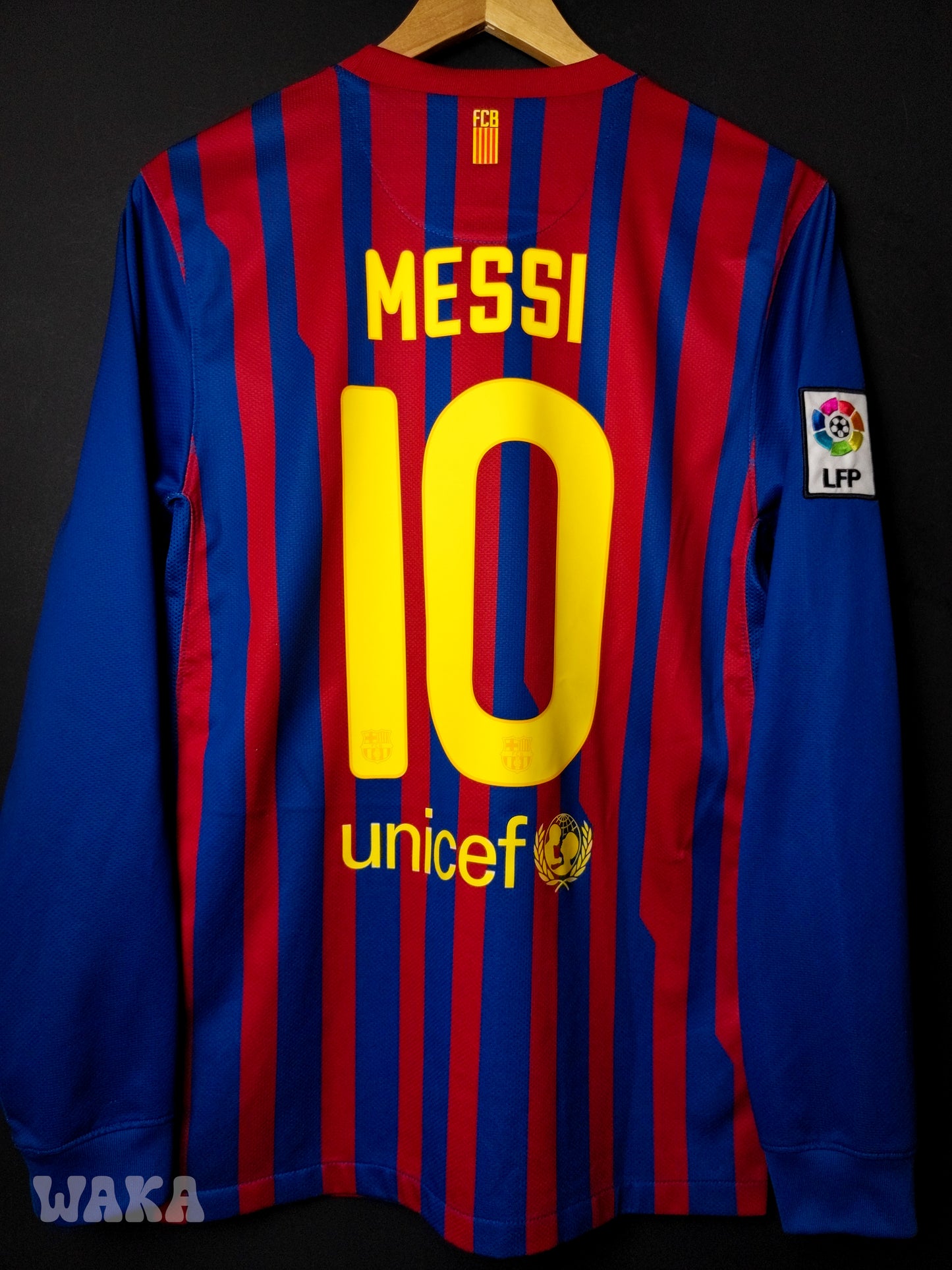 FC Barcelone 2011/2012 - Messi - Home shirt - S [Long Sleeves]