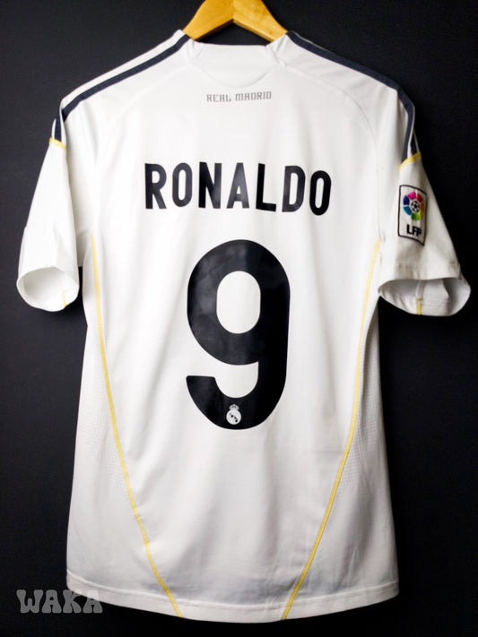 Real Madrid 2009/2010 - Cristiano Ronaldo - Home Shirt - S