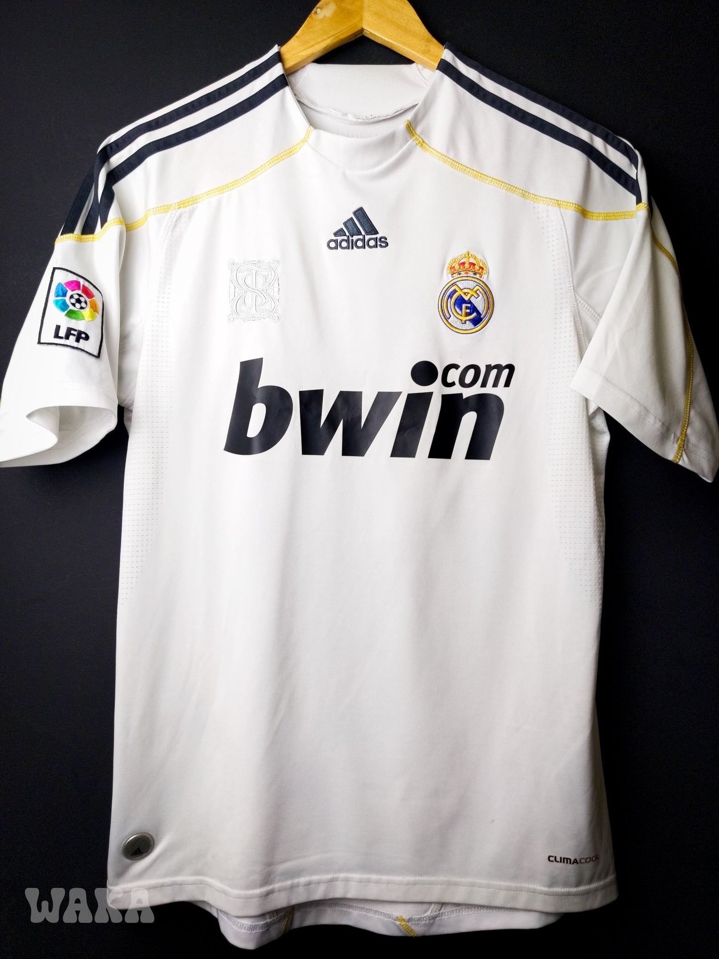Real Madrid 2009/2010 - Cristiano Ronaldo - Home Shirt - S