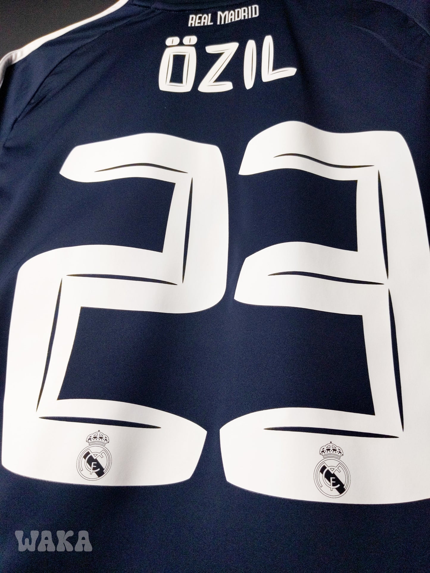 Real Madrid 2010/2011 - Ozil - Away Shirt - S