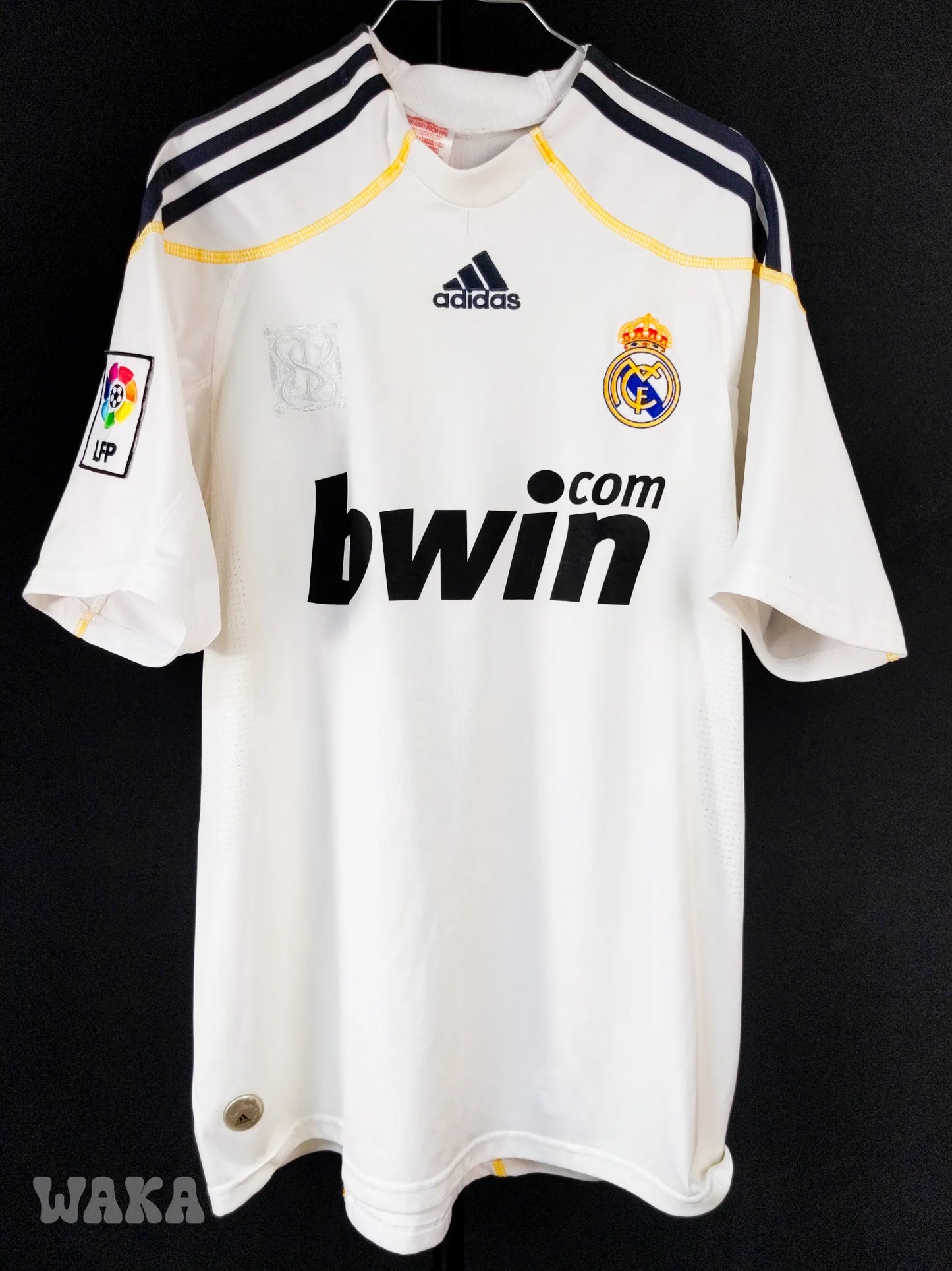 Real Madrid 2009/2010 - Cristiano Ronaldo - Home Shirt - XL junior