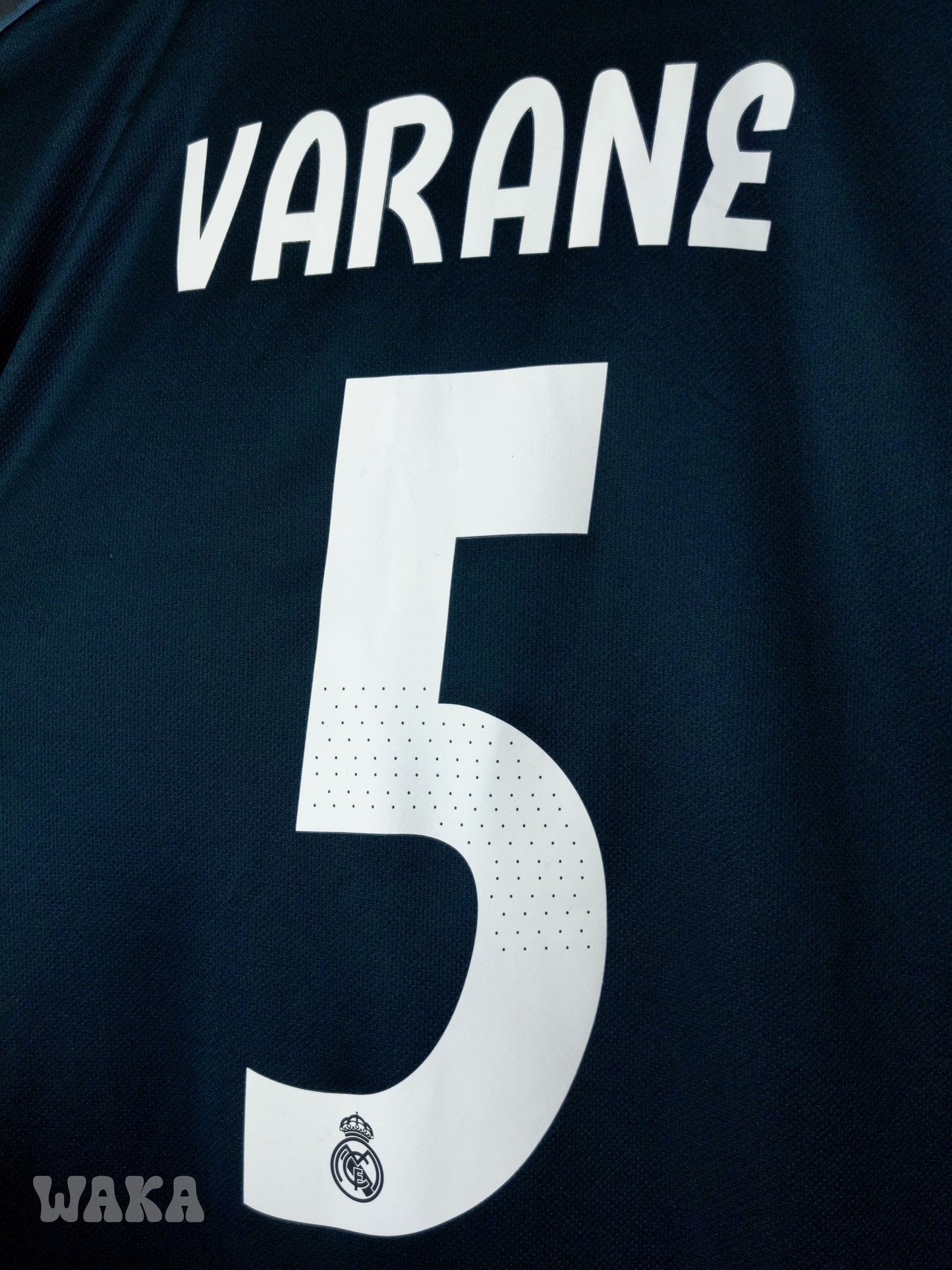 Real Madrid 2018/2019 - Varane - Away shirt - M